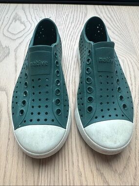 Native Kids Slip-On Water Shoes in Teal